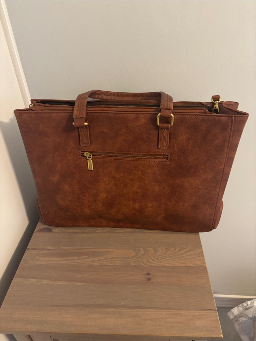 NWT Lovevook Women's Leather-Feel Tote in Chestnut Brown - Picture 8 of 10